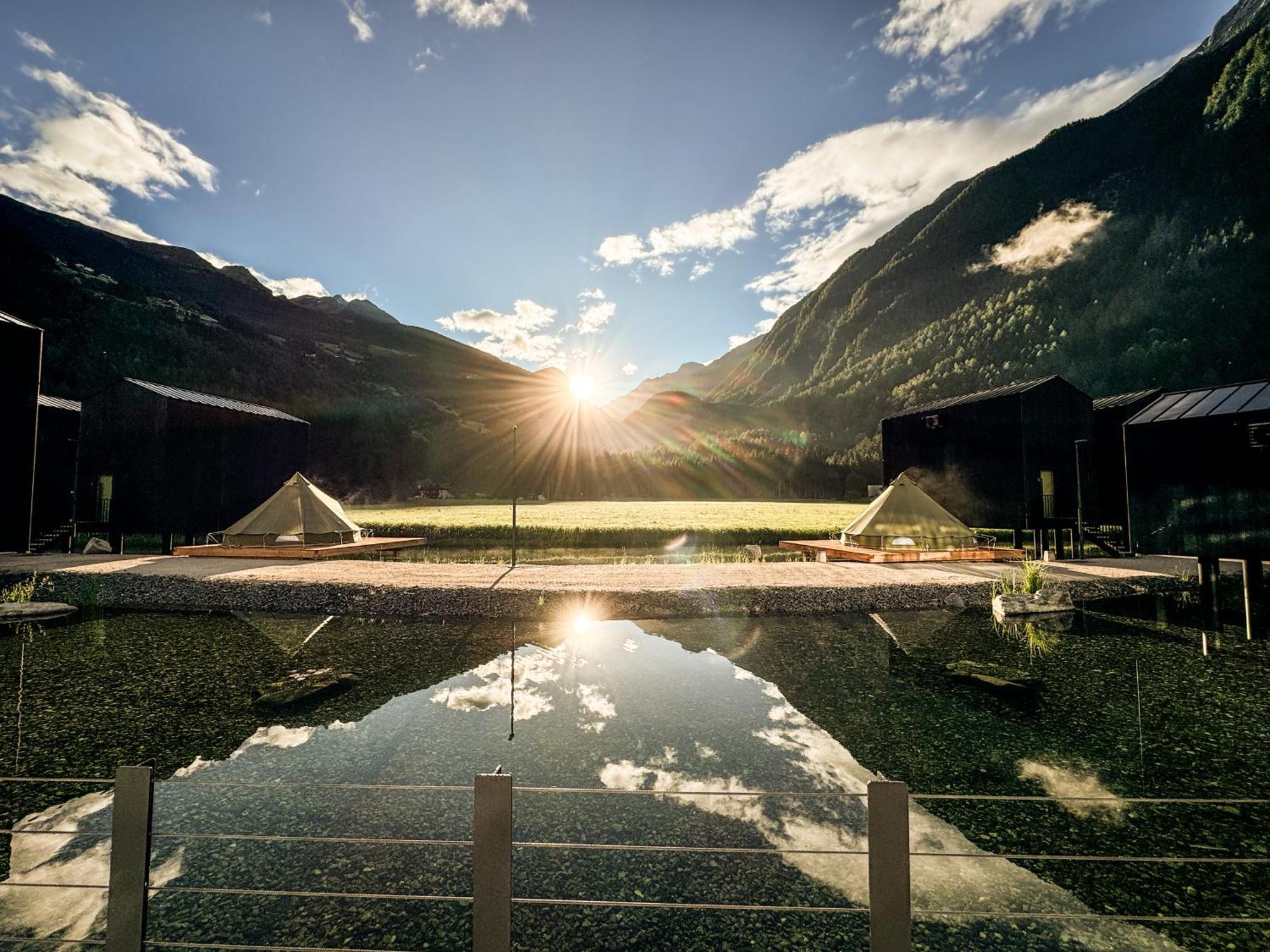 Sandgold Alpine Glamping Sand in Taufers Exteriör bild